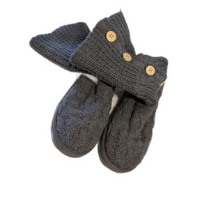 UGG Boots Classic Cardy 5819 Gray Knit 3 Button Sz 7 great soles